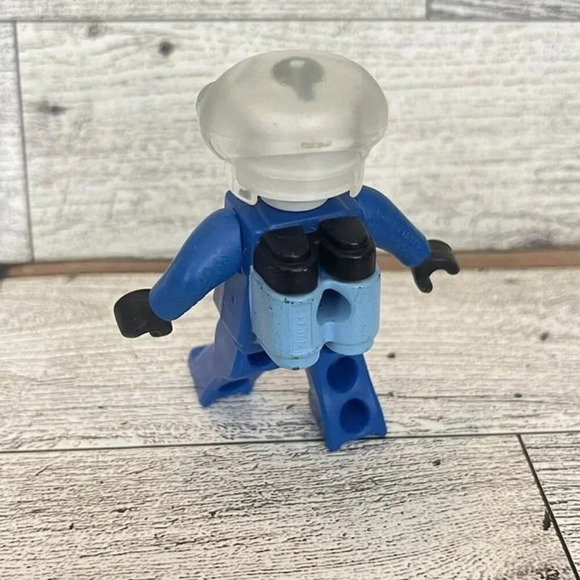 McDonalds Toy LEGO Mr. Freeze Mini-Figure 2008 Figure Batman 3” Tall - Picture 3 of 8